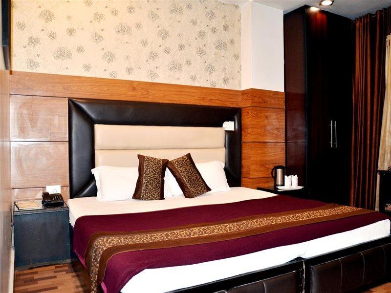 Hotel B.R. Inn Pānīpat Extérieur photo