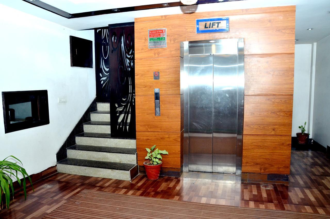 Hotel B.R. Inn Pānīpat Extérieur photo