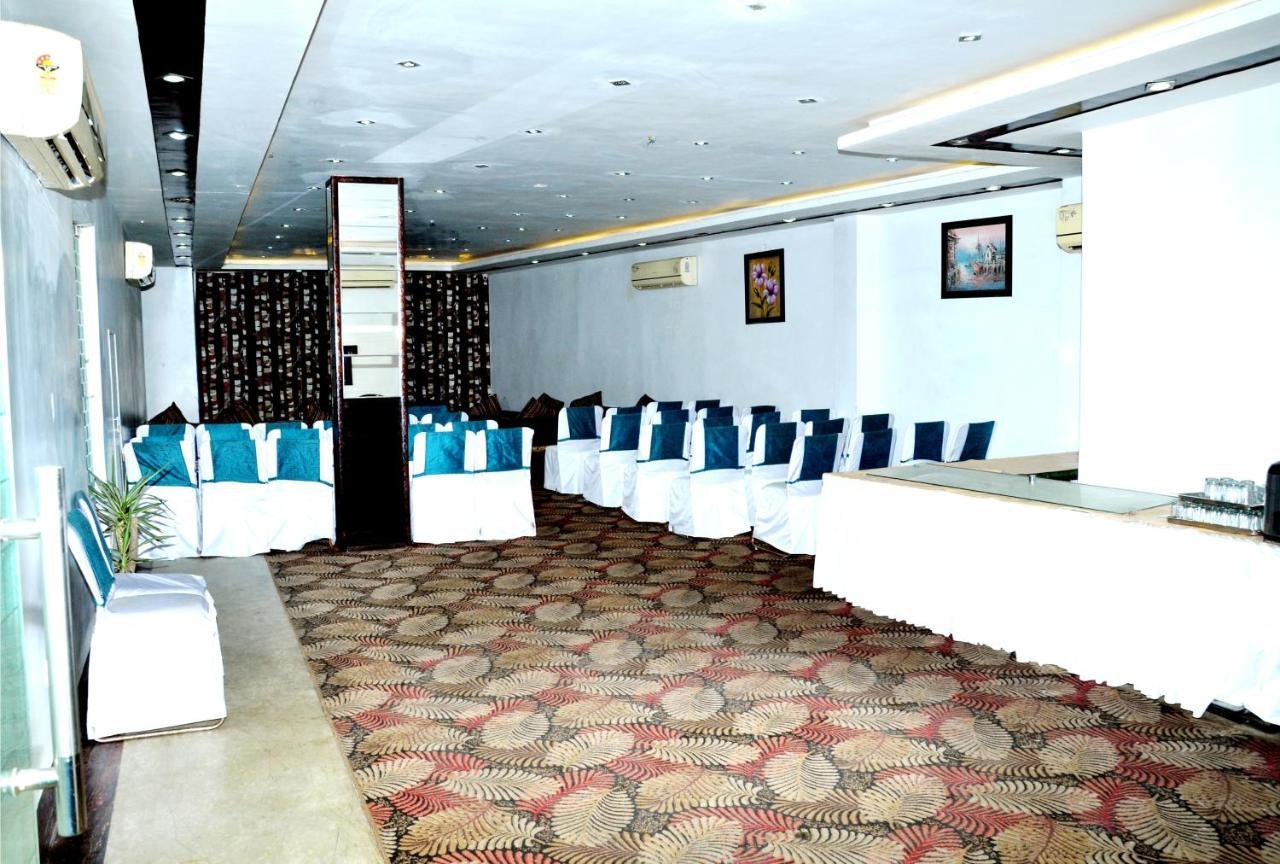 Hotel B.R. Inn Pānīpat Extérieur photo